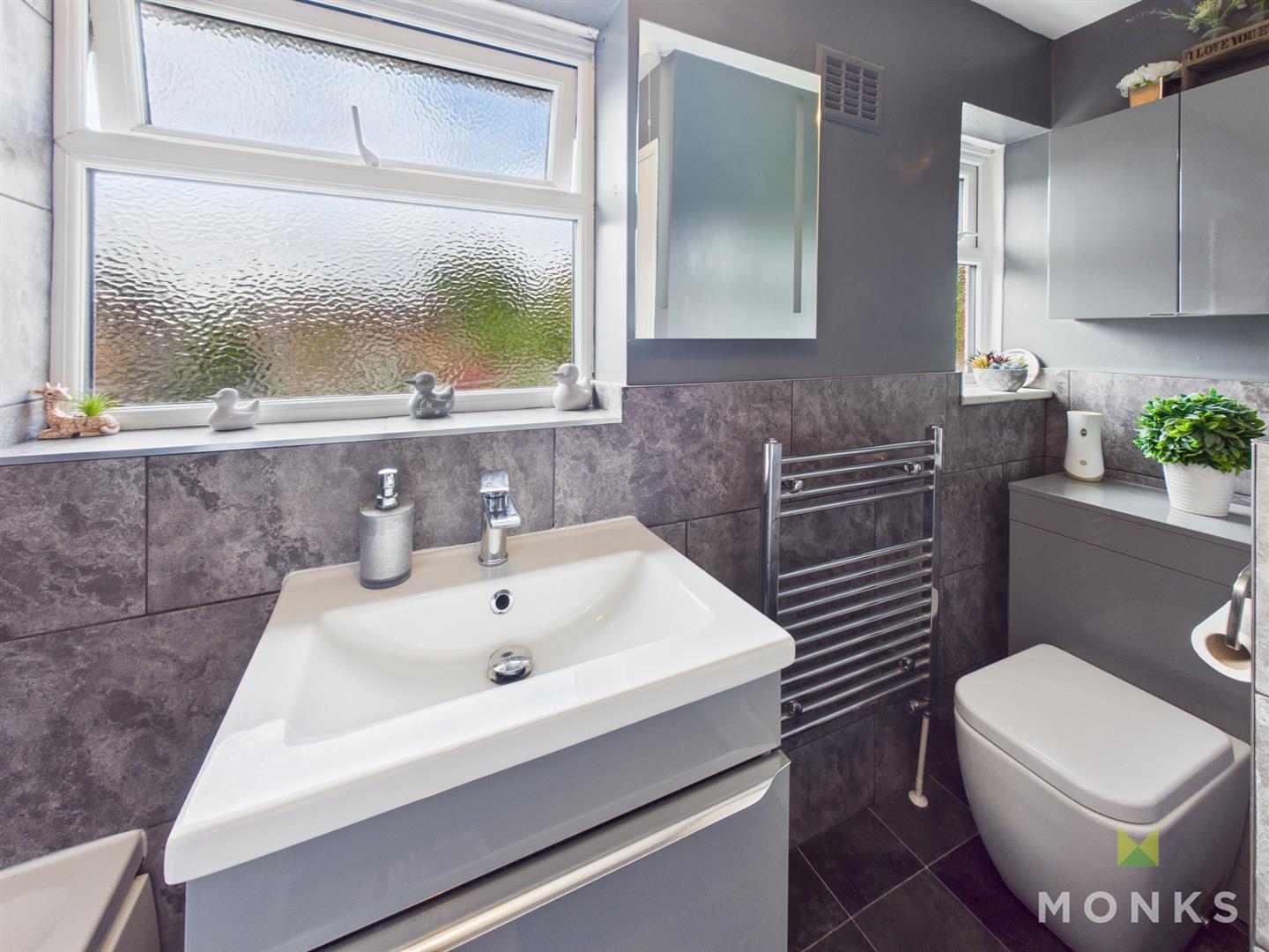 46 Mereside, Shrewsbury, SY2 6LF For Sale